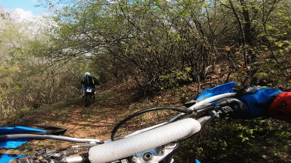 Homem Extremo Esporte Equitação Turismo Enduro Motocicleta Campo Sujeira — Fotografia de Stock