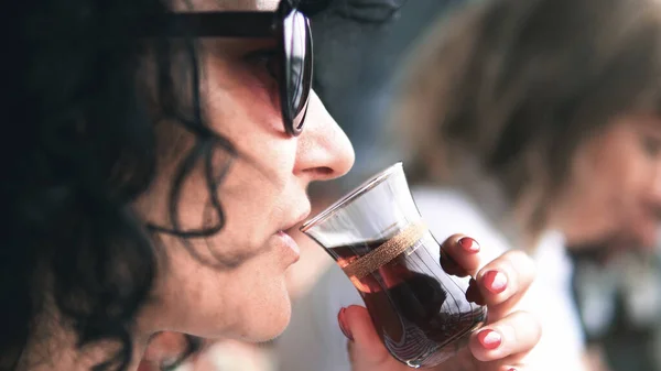 Hispanic Woman Drink Turkish Tea Galata Bridge Istanbul — Stock Photo, Image