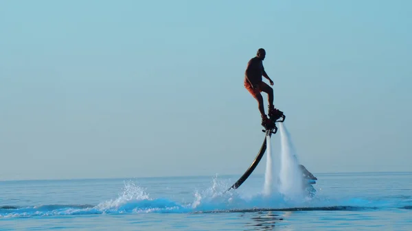 Santorini Grecia Ago 2019 Pilota Professionista Pro Fly Board Mare — Foto Stock