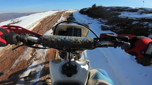 Enduro Extreme Motocross Rider Acción Una Pista Montaña Tierra Offroad — Foto de Stock