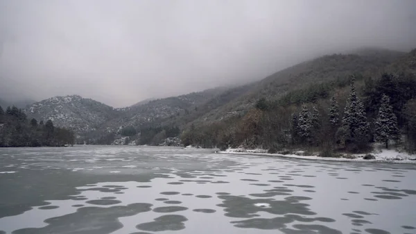 Movimento Panorâmico Lago Congelado Inverno — Fotografia de Stock