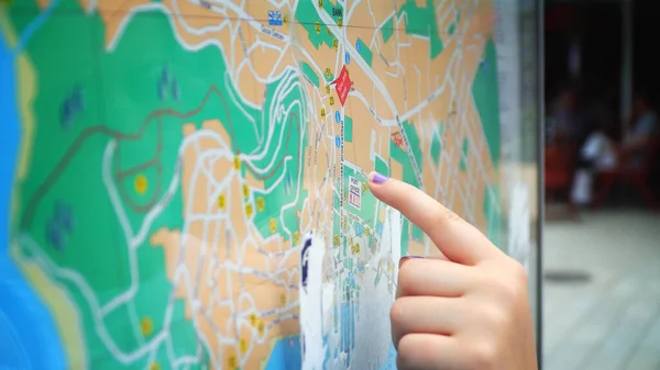 Attractive Casual Girl Backpack Looking City Map Bus Stop — Stock Photo, Image