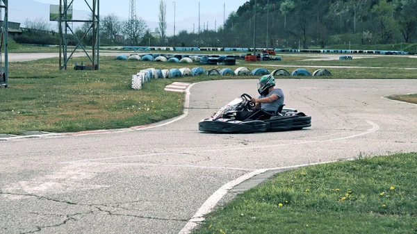 Kart Auf Rennkurs — Stockfoto