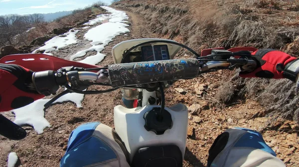 Enduro Extreme Motocross Rider Acción Una Pista Montaña Tierra Offroad — Foto de Stock