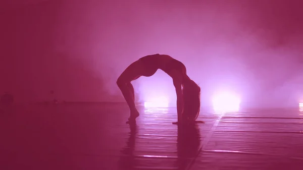 Tarian Erotis Sensual Menjadi Asap Lantai Dansa — Stok Foto