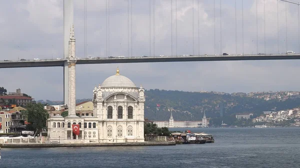 Мост Босфор Мечеть Ортакой Стамбуле Турция Панорамный Вид — стоковое фото