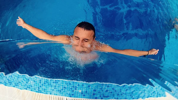 Belleza Cuidado Corporal Sensual Joven Mujer Relajante Piscina Spa Aire —  Fotos de Stock