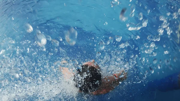 Woman Rhydrotherapy Elaxing Water Jet Stream Spa Resort — Stock Photo, Image