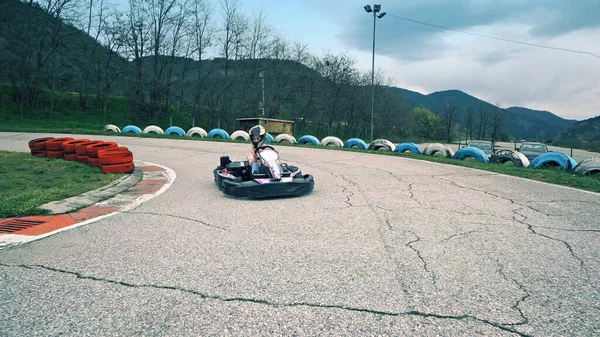 Karting Yarışına Git Virajında Hızlı Sür — Stok fotoğraf