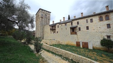 Hristiyan Ortodoks Manastırı Hilandar. Kutsal Athos Dağı, Chalkidiki, Yunanistan - Keşişler Cumhuriyeti