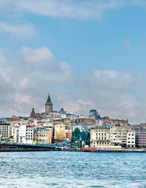 İstanbul 'daki Beyoğlu ve Galata Kulesi, dikey