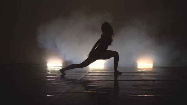 Ballerina Modern Kostym Dansar Sensuellt Scen — Stockfoto