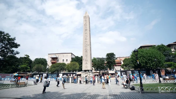 Ommuurde Obelisk Uit Istanbul Turkije — Stockfoto