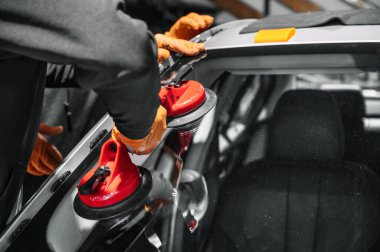 Araba Cam Tamir ve Değiştirme.