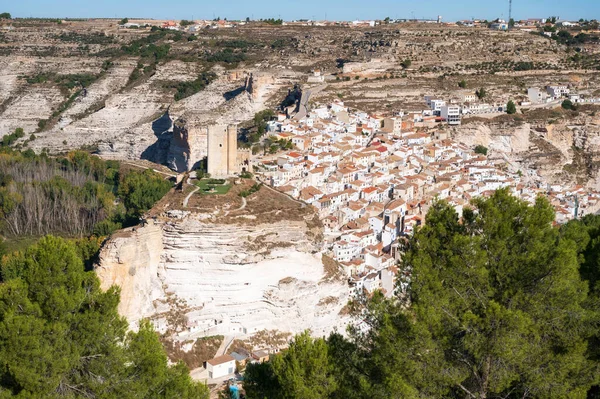 Alcala del Jucar middeleeuws dorp in de provincie Albacete, Spanje. — Stockfoto