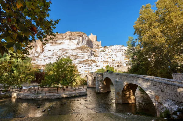 Alcala del Jucar středověká vesnice v provincii Albacete Španělsko. — Stock fotografie