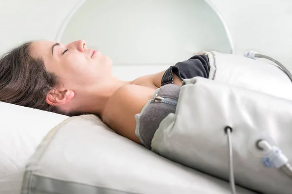 Kozmetik salonunda baskı terapisi