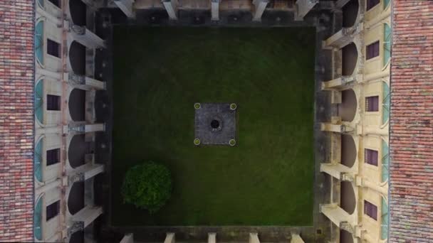 Directly above view over the cloister of the ancient monastery of Yuso in San Millan de La Cogolla, La Rioja, Spain. — Stock Video