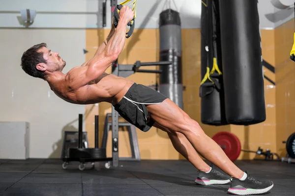 Fitness Man Doing Functional Training At Gym. — Stock Photo, Image