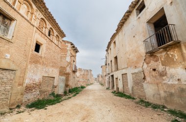 belchite terkedilmiş kasabadan ana cadde. İspanyol iç savaşı, Zaragoza, İspanya sırasında tahrip edildi.