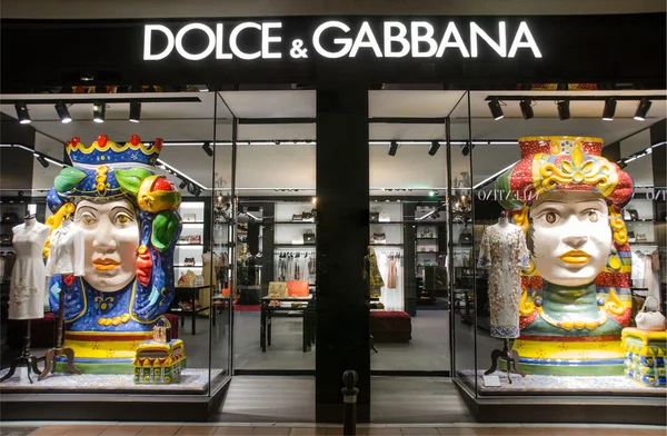 Dolce & Gabbana store in Puerto Banus, Marbella, Spain. Is an Italian luxury industry fashion house. The company was started by Italian designers Domenico Dolce and Stefano Gabbana. — Stock Photo, Image