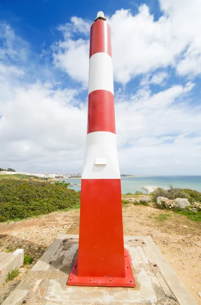 Leuchtturm an der Küste in Portimao, Portugal. — Stockfoto