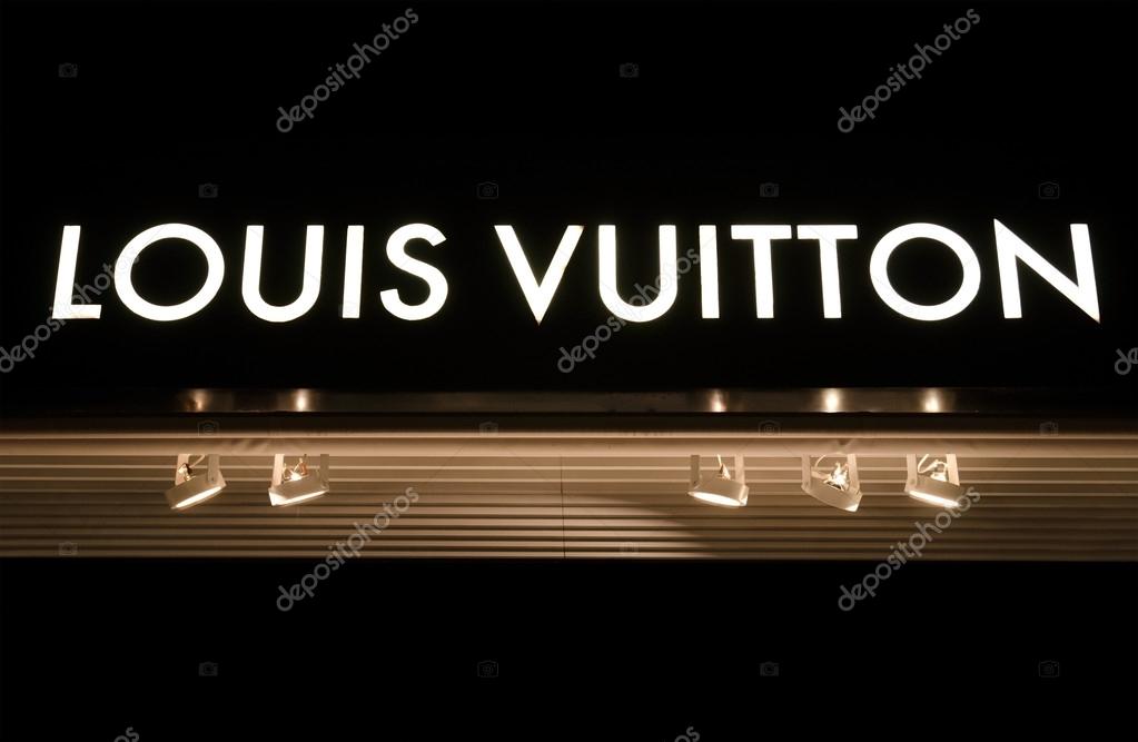 Detail of brand logo of a shop of "Louis Marbella, Spain. Stock Editorial Photo © herraez #53006945