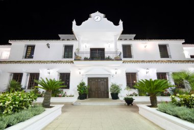 Geceleri turistik köy, Mijas içinde Malaga, İspanya bina Konseyi.
