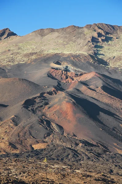 Cráter Pico Viejo, paisaje volcánico en el Parque Nacional El teide, Islas Canarias, España . —  Fotos de Stock
