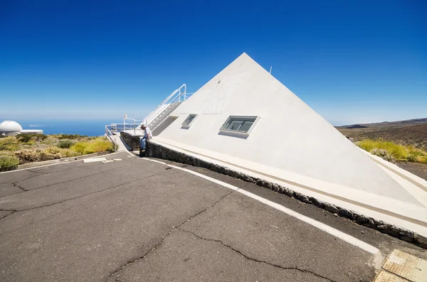 TENERIFE, SPAIN - JULY 7: Solar tesescope on July 7, 2015 in Teide astronomical Observatory, Tenerife, Canary Island, Spain. — Stok fotoğraf