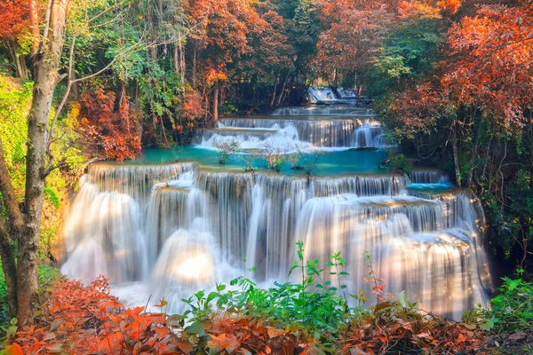 Huai mae khamin waterval — Stockfoto