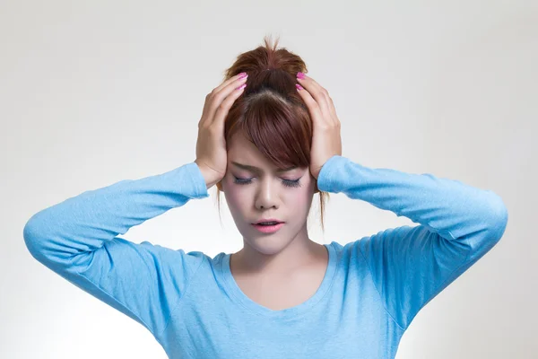 Woman with headache — Stock Photo, Image