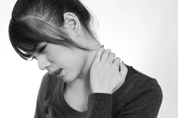 Mladá žena s bolesti v krku — Stock fotografie