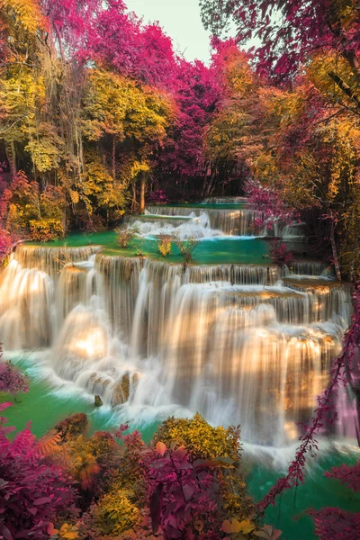 Cascada Huai Mae Khamin — Foto de Stock