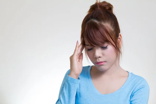 Mujer con dolor de cabeza —  Fotos de Stock