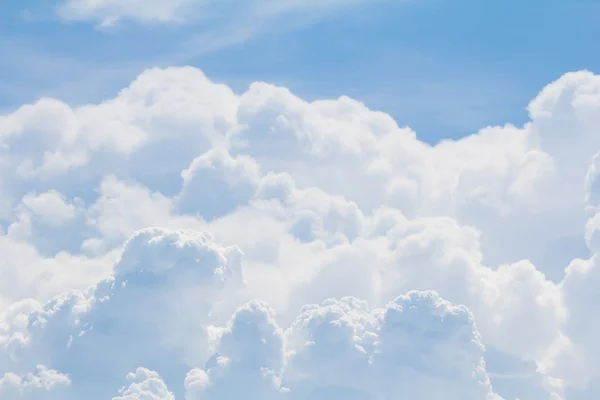 Blue sky and clean cloud — Stock Photo, Image