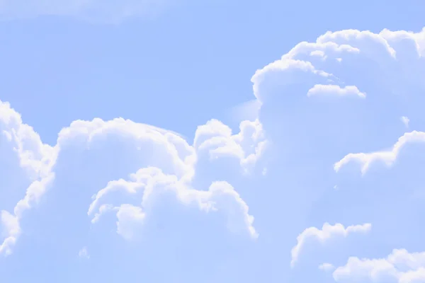 Blue sky and clean cloud — Stock Photo, Image