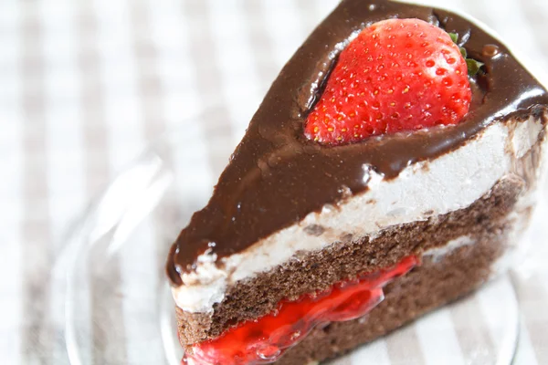 Chocolate cake on dish — Stock Photo, Image