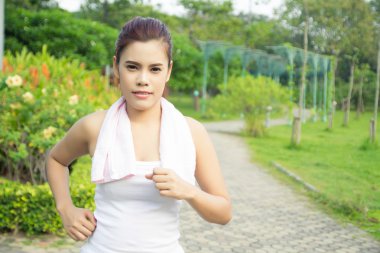 güzel Asyalı kadınlar