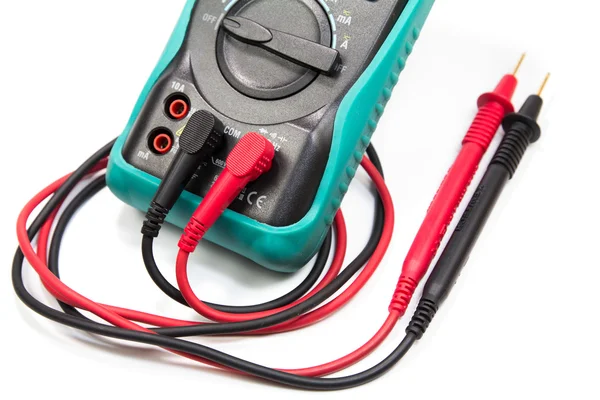 Elektrisches Multimeter auf weiß — Stockfoto