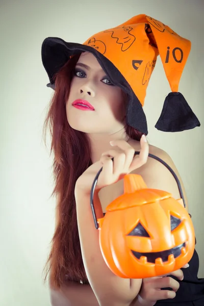 Vrouwen in concept halloween — Stockfoto