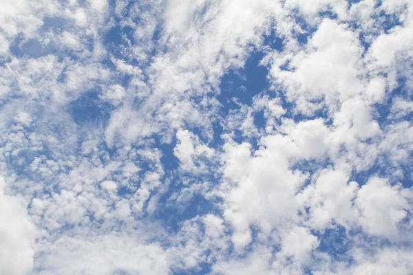 Blue sky with cloud — Stock Photo, Image