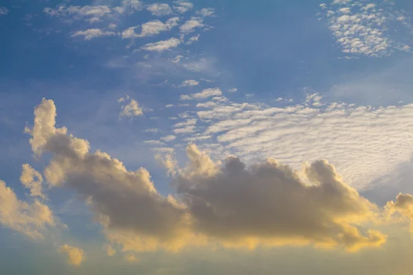 Could and blue sky — Stock Photo, Image