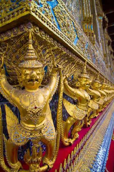 Golden Garudas at Grand Palace, Bangkok — Stock Photo, Image