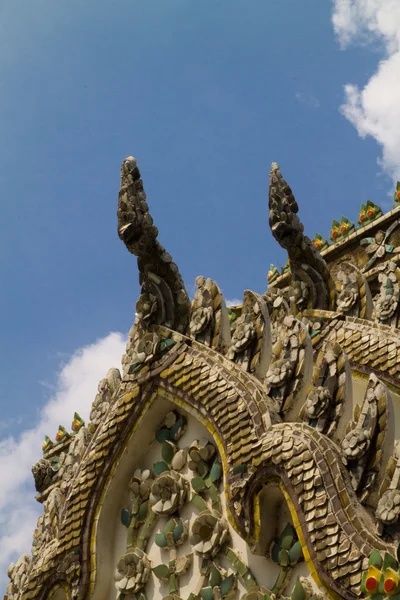Boeddhistische tempel dak — Stockfoto