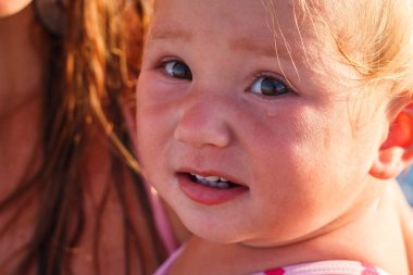 Kafkas Bebeğinin Yüzü Kapalı Yaz