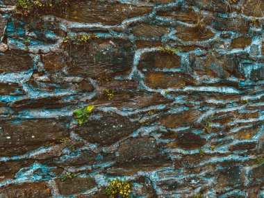 Almanya 'da tarihi bir binanın tuğla duvarı. Taş doğal doku..