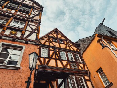 Alman Cochem kasabasında ilgi odağı. Küçük bir Avrupa kasabası. Turizm