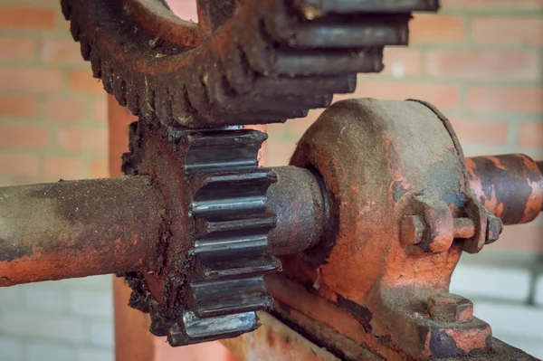 Eski paslı vites mekanizması yakın çekim — Stok fotoğraf