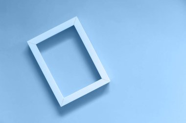 Mavi arka planda beyaz çerçeve. Etiket çerçevesi.